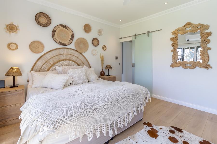 4 Bedroom Property for Sale in Kirstenhof Western Cape